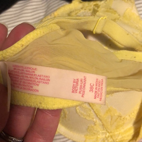 Victoria’s Secret brad - Picture 4 of 5